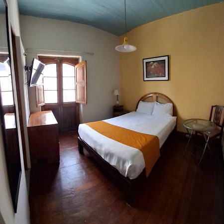 Hostal Lluvia De Oro Arequipa Buitenkant foto