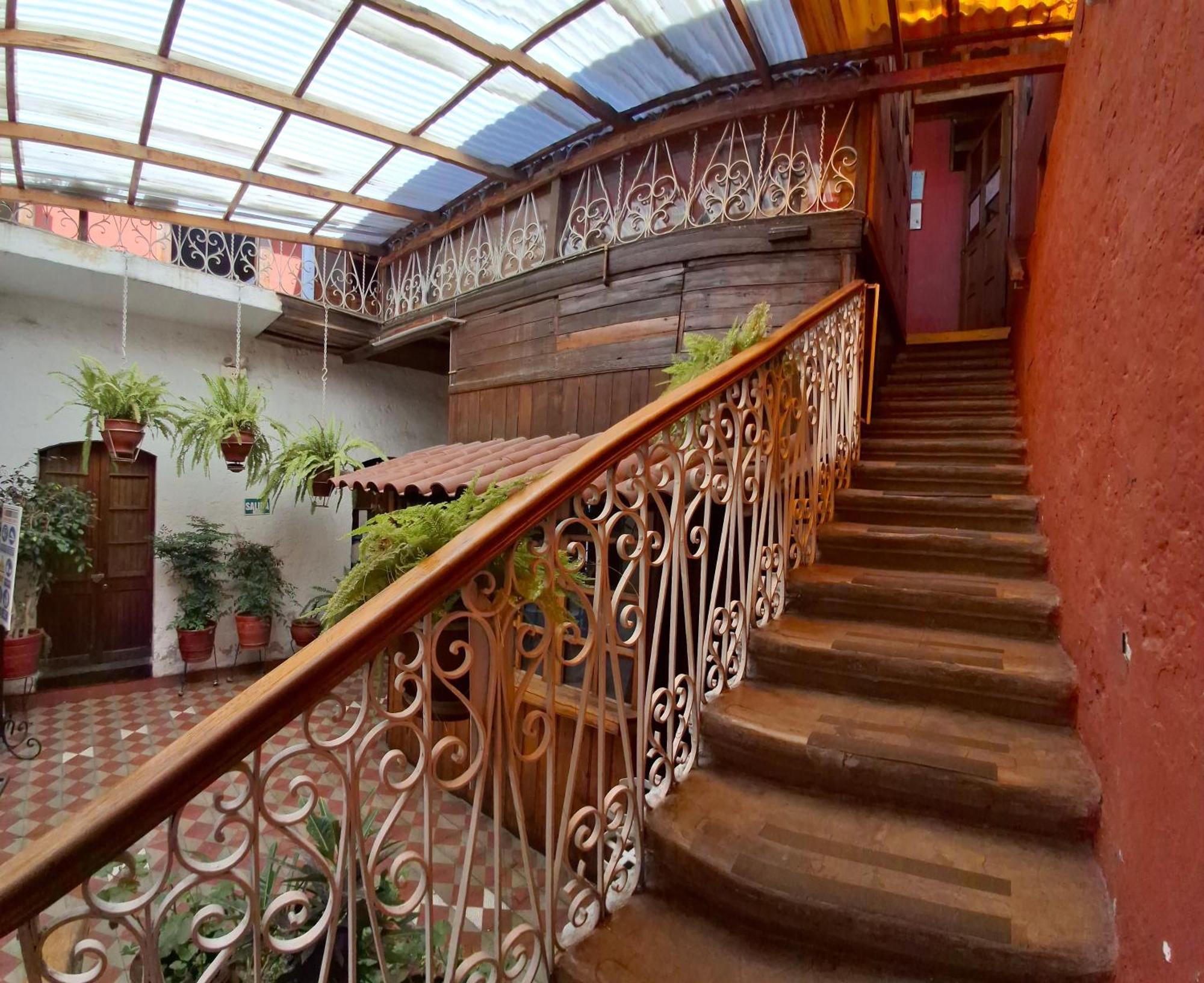 Hostal Lluvia De Oro Arequipa Buitenkant foto